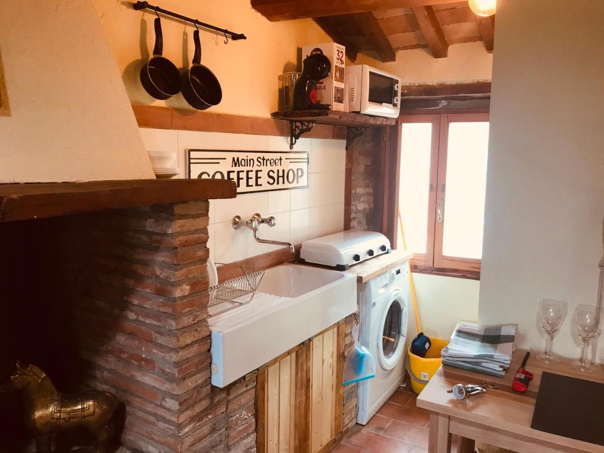 Fireflies Apartment Monte Petriolo Екстериор снимка